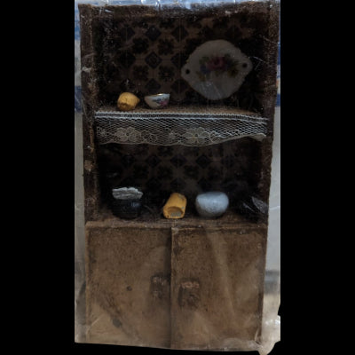 Credenza Con Accessori In Porcellana Cm.7,5x3x16