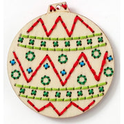 Kit Formina In Legno Ricamabile – Palla Di Natale