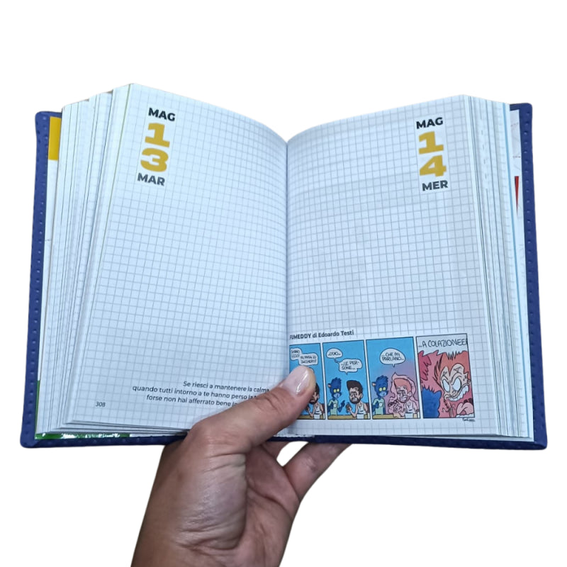 Comix 2024-2025. Agenda 16 Mesi Standard Special Edition Mesh Viola, 13 X 17.8h Cm