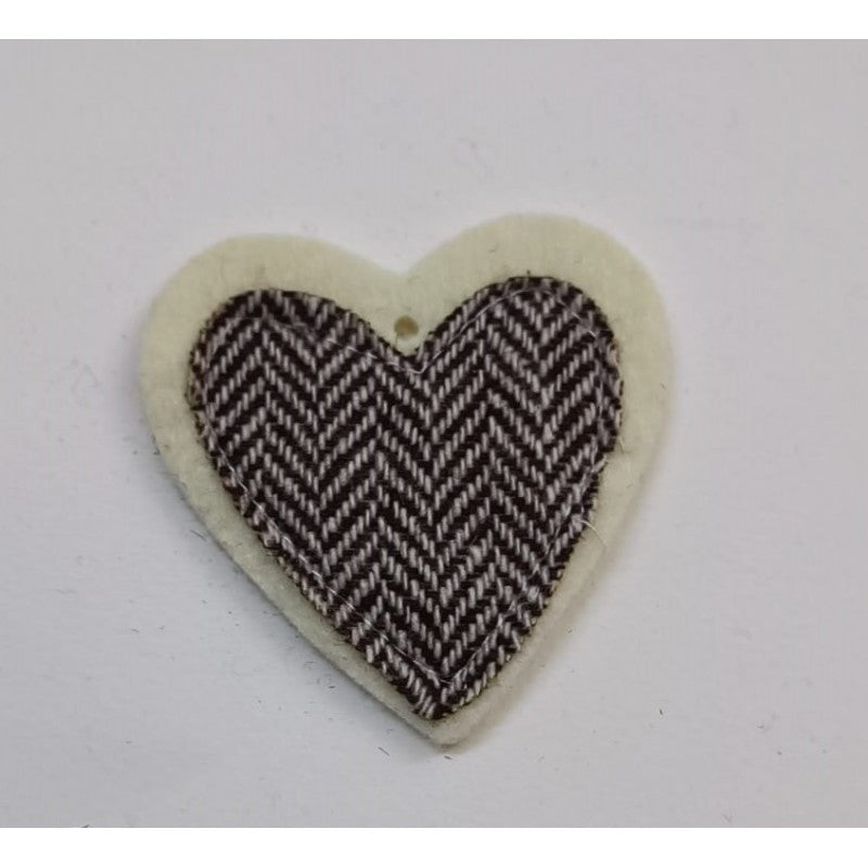 Cuore Scozzese In Feltro Con Foro