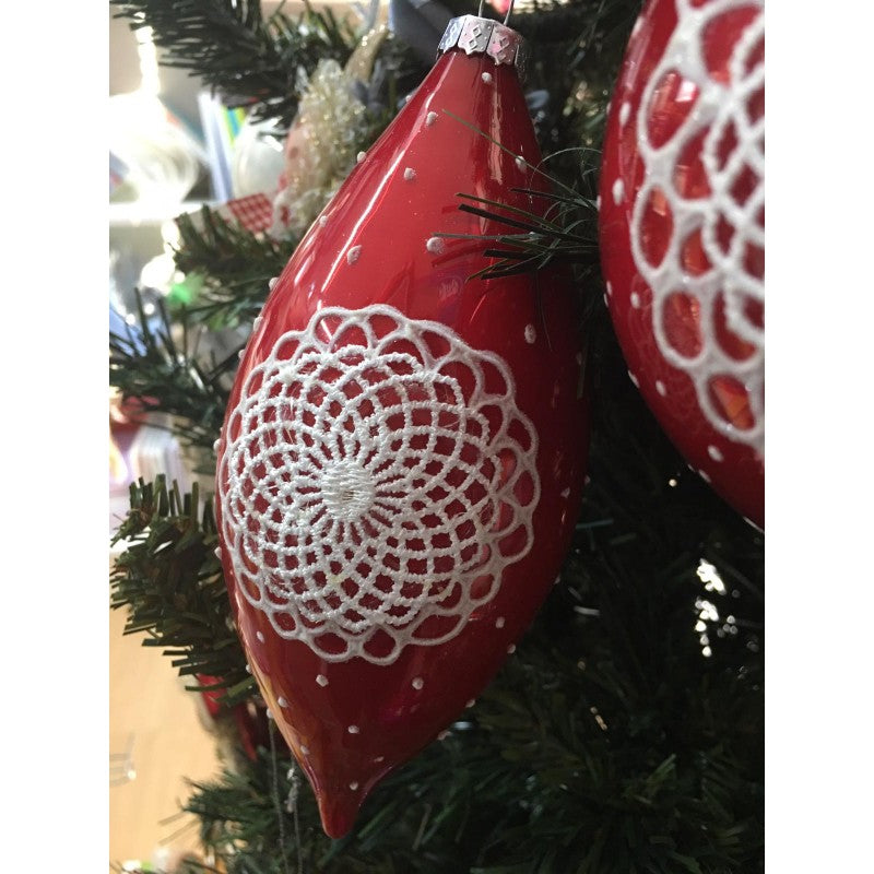 Palline E Puntali Rossi Con Merletto