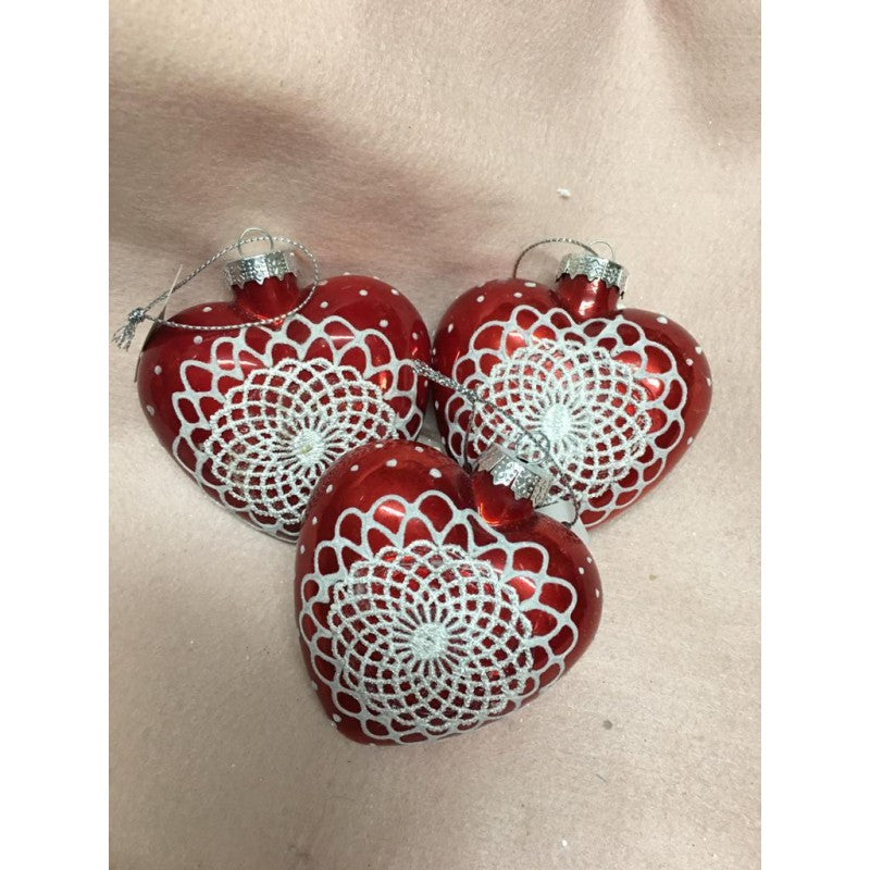 Palline E Puntali Rossi Con Merletto