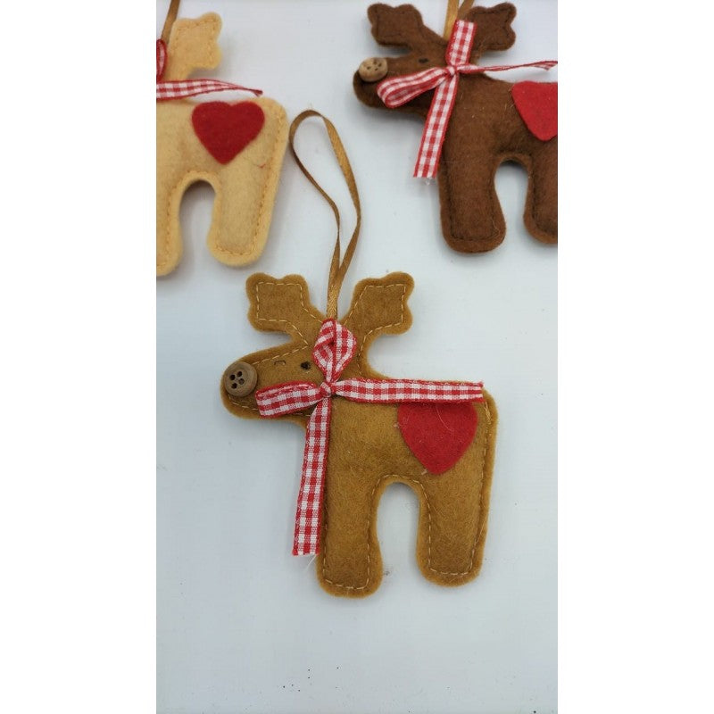 Renna Feltro Con Cuore