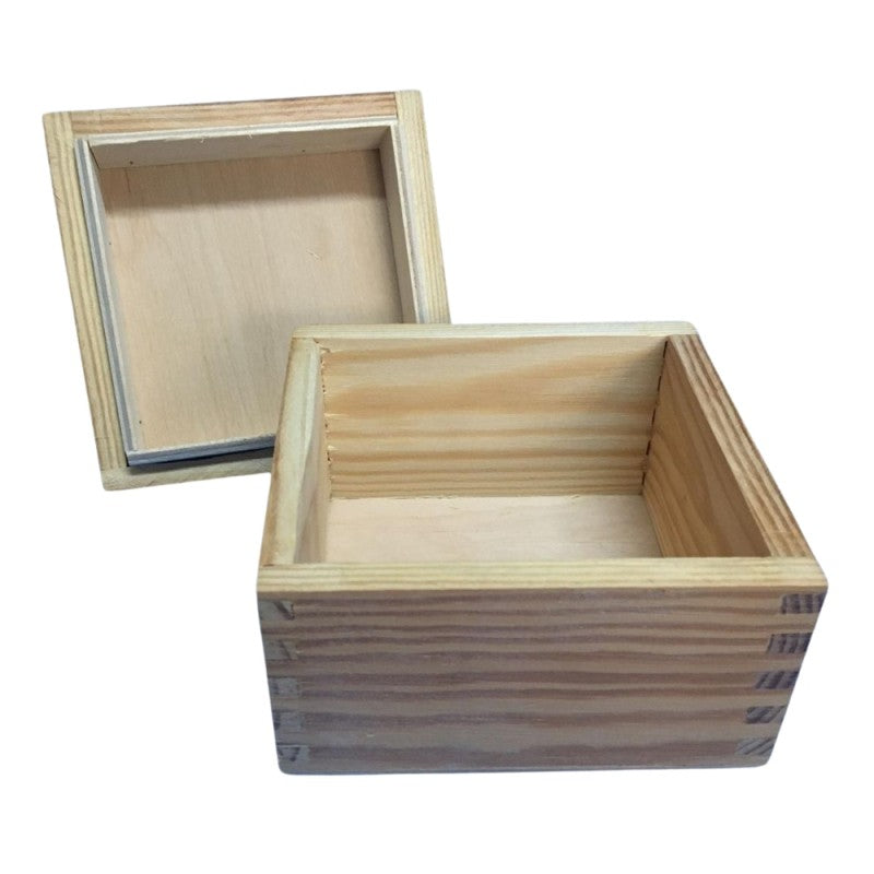 Scatola In Legno Con Coperchio A Incastro 10x10x6.5 Cm