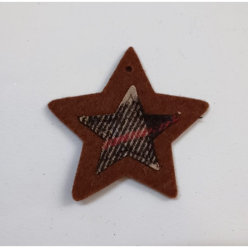 Stella Scozzese In Feltro Con Foro